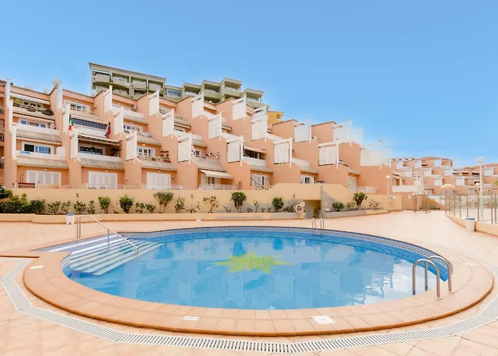 Sunset's Home: Sun, & Pool On A Heaven Of Calm *