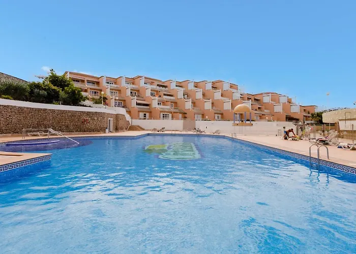 Sunset's Home: Sun, & Pool On A Heaven Of Calm *